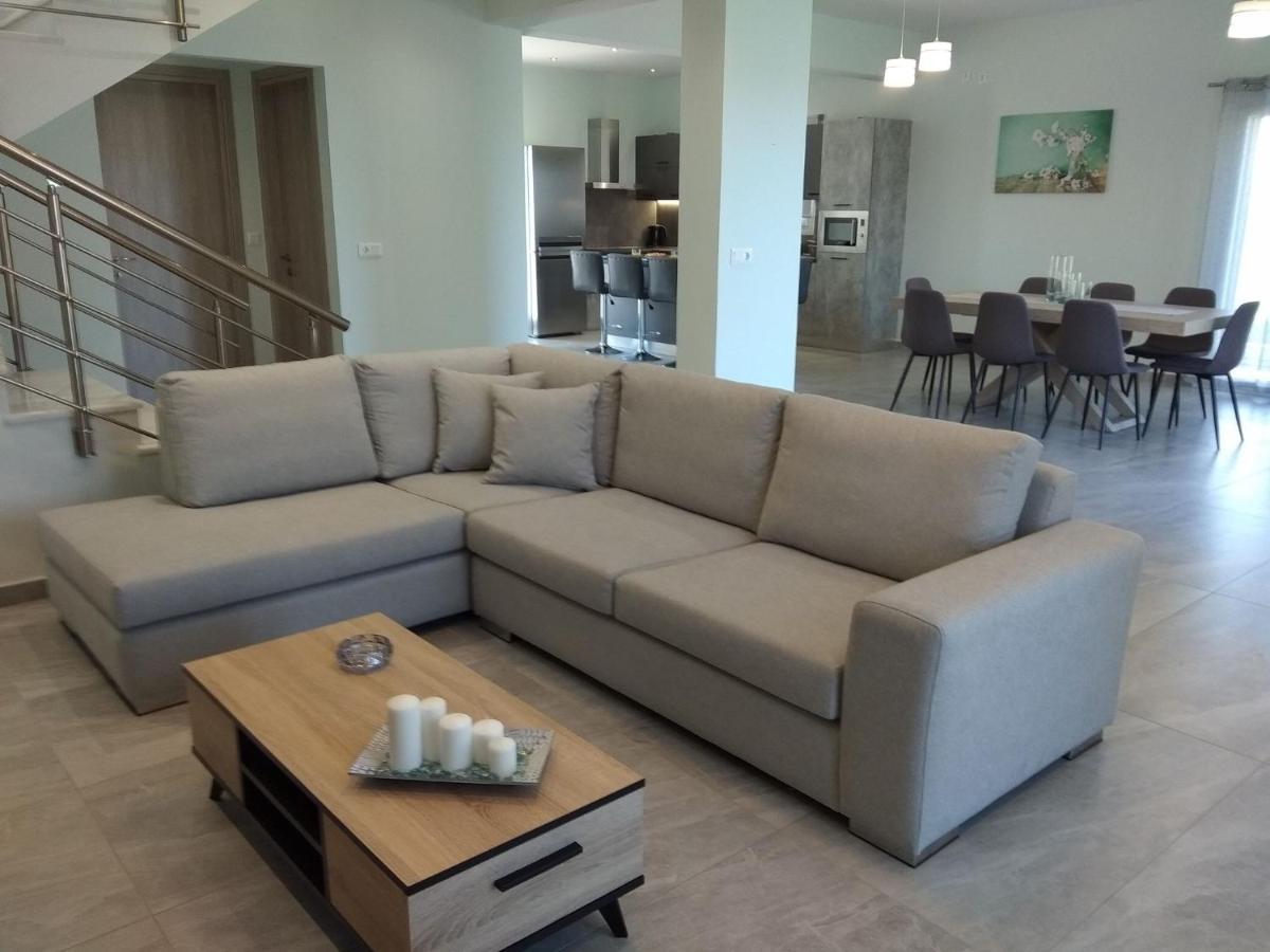 Spiridoula Luxury Villa Roda  Bagian luar foto
