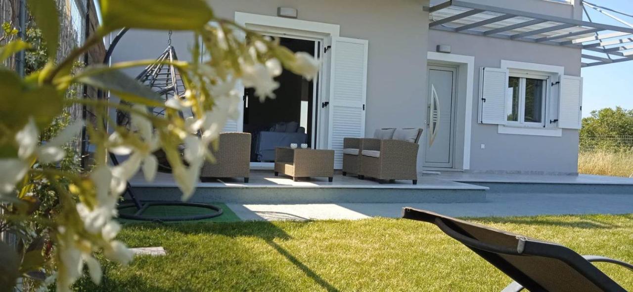 Spiridoula Luxury Villa Roda  Bagian luar foto